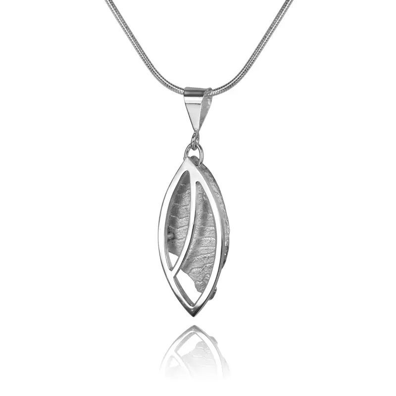 Canoe And Kayak On Water Pendant – Grand Scale 1