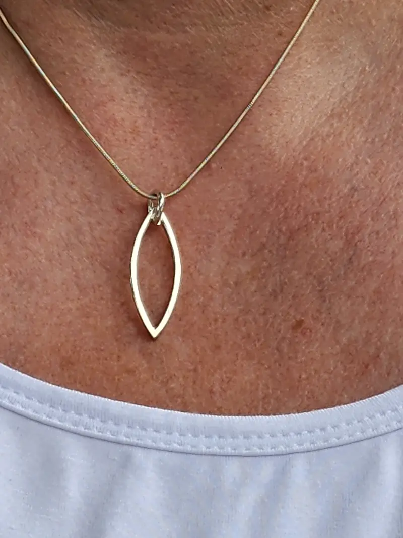 Lentil-Shaped Sterling Silver Pendant 1
